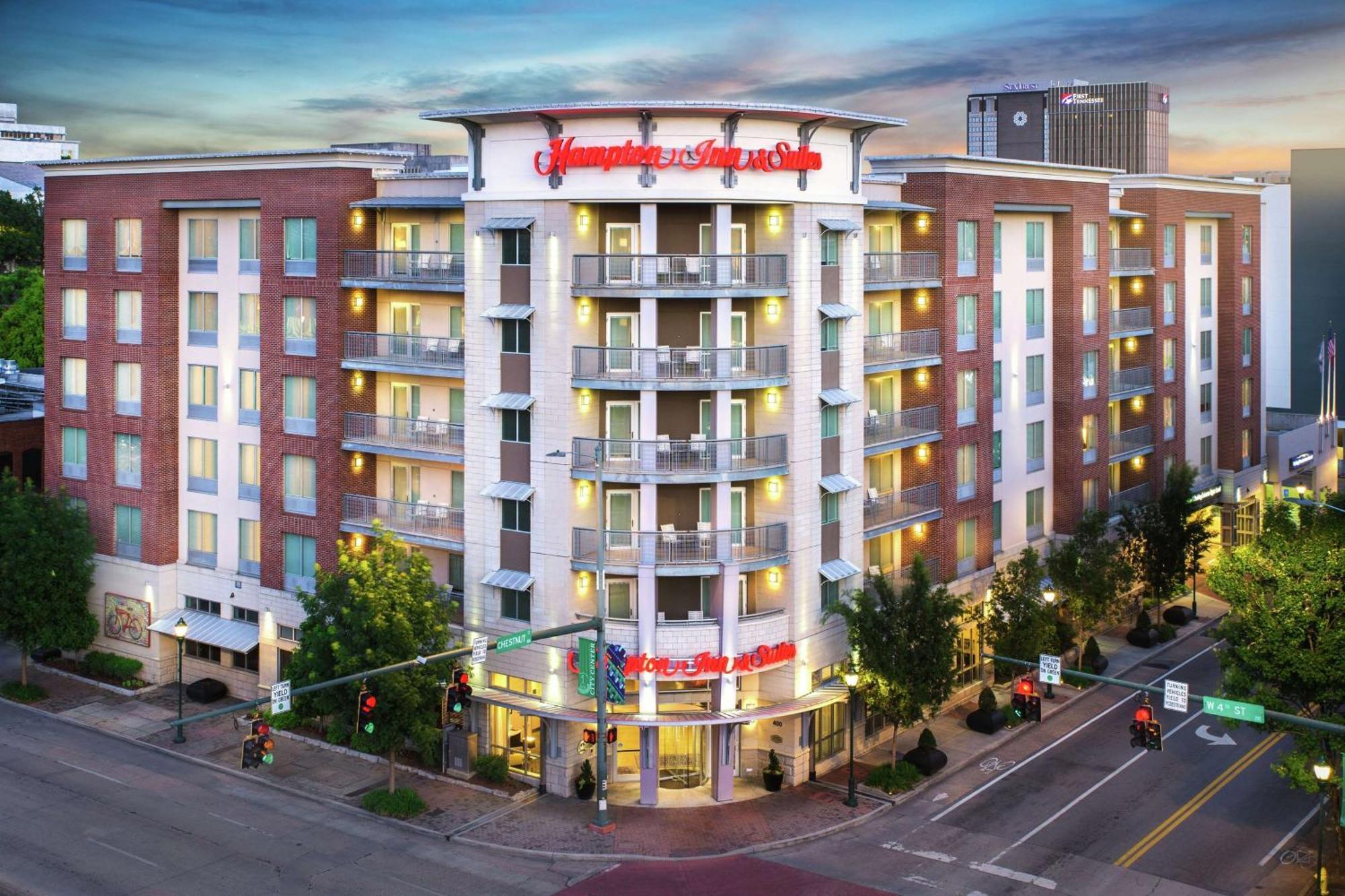 Hampton Inn & Suites Chattanooga Downtown Exterior photo
