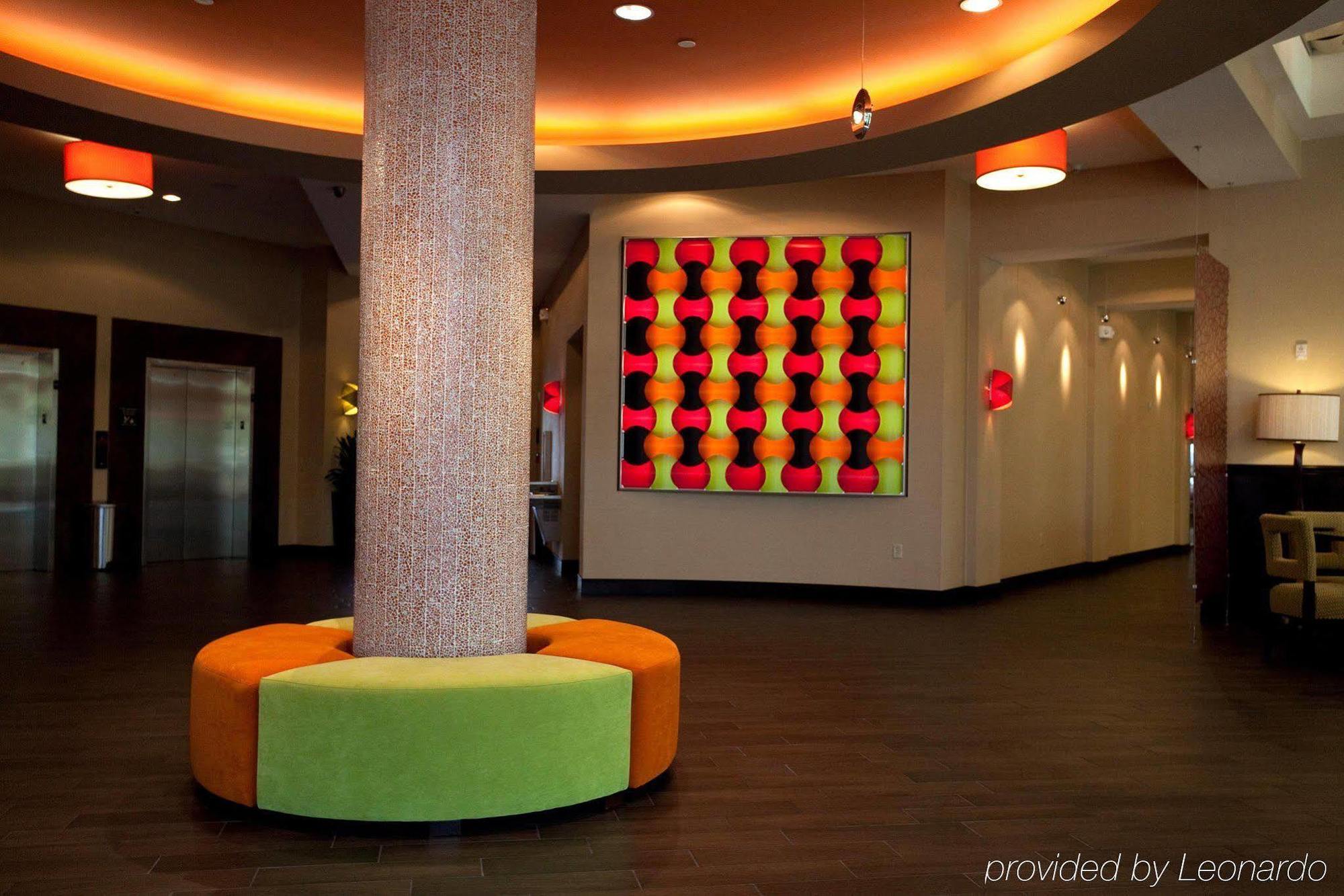Hampton Inn & Suites Chattanooga Downtown Interior photo